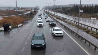 43 ilin geçiş güzergahında arife günü trafik yoğunluğu arttı: Validen sürücülere kurallara uyun çağrısı