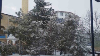Adanada kar sürprizi