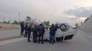 Adıyamanda otomobil takla attı: 3 yaralı