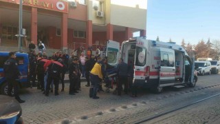 Adliye önünde kalbinden bıçaklanarak öldürülen Emrahın amcası konuştu