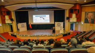 ADÜde Uyuyalım Uyutalım adlı seminer gerçekleştirildi