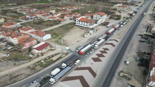 Afyonkarahisarda bayram trafiği yoğunluğu başladı