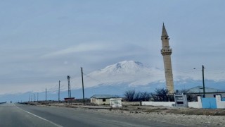 Ağrı Dağının zirvesi göz kamaştırdı