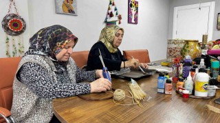 Ağrıda atık ürünler sıfır atık kursunda sanata dönüşüyor