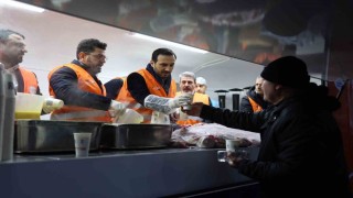 AK Parti İstanbuldan her gün on binlerce kişiye çorba ikramı