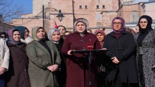 AK Parti Kadın Kollarının 300 bini aşkın hatminin duası Ayasofyada yapıldı