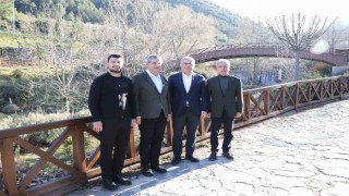 AK Partili Türkmen ve Subaşıoğlundan Denizlide Eser Siyaseti turu
