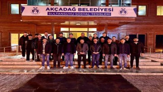 Akçadağ Belediye Başkanı Ulutaş sahurda gençlerle buluştu