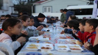 Akköylüler, Didim Belediyesinin iftar sofrasında buluştu