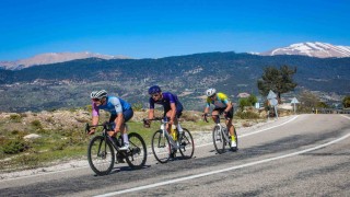 AKRA Gran Fondo Antalyada pedallar ‘Yeşil Gelecek için dönecek