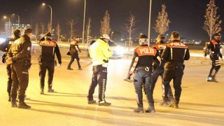 Aksarayda iftar sonrası asayiş ve trafik denetimleri sürüyor