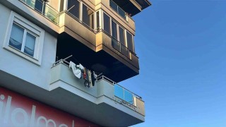 Alanyada apartman balkonunda çıkan yangın korkuttu