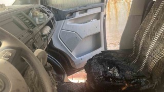 Alanyada hafif ticari araç yangını korkuttu