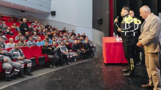 Alanya’da Şoförlere Trafik Eğitimi Semineri