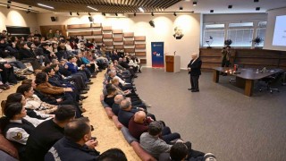 Ali Saydam öğrencilere iletişimin altın kurallarını anlattı