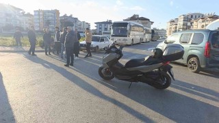 Antalyada motosiklet ile otomobil çarpıştı: 2 yaralı