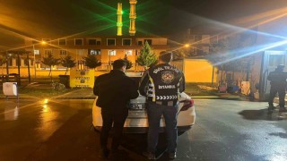 Arnavutköyde trafikte kavga eden sürücüler, 602 bin TL ceza kesilerek tutuklandı