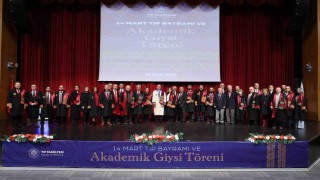 Atatürk Üniversitesinde  Tıp Bayramı ve akademik giysi töreni coşkusu