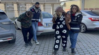 AVMde kuyumculardan hırsızlık yapan 2 kişi adliyeye sevk edildi