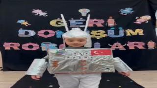 Aydıntepede geri dönüşüm malzemeleriyle robot defilesi yapıldı