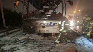 Bağcılar TEMde yolcu otobüsü alevlere teslim oldu
