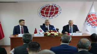 Bakan Bolat: Kuzey ve güneyimizde mini dünya savaşı var. Türkiye bunlardan kendini korumayı başardı