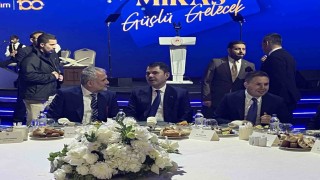 Bakan Kurum: Devlet ve millet el ele vererek, asrın felaketini, asrın dayanışmasına dönüştüren büyük bir seferberlik başlattık