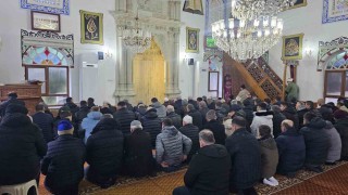 Bandırmada 72 yıllık gelenek cami içinde sürdürüldü