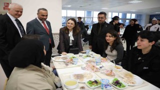 Bartın protokolü üniversite öğrencileriyle iftarda buluştu