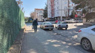 Basılı kalan otomobil kornası pazar günü vatandaşların kabusu oldu