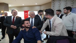 Başkan Büyükkılıç, ERÜ öğrencileri ile iftar bereketini paylaştı