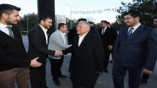 Başkan Büyükkılıç, gençlerle iftar sofrasında buluştu