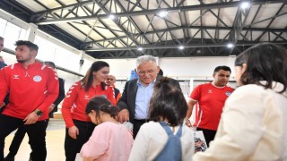 Başkan Büyükkılıç, Sevgi Evlerinde düzenlenen bayramlaşmaya katıldı