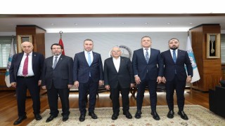 Başkan Büyükkılıçtan birlik mesajı: Büyükşehirde ziyaretçi rüzgarı