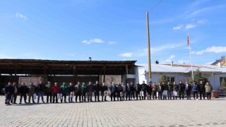 Başkan Çelebi personelle bayramlaştı