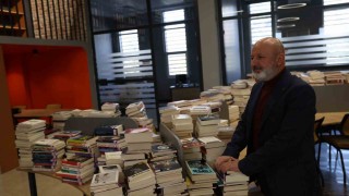 Başkan Çolakbayrakdar: Kütüphaneler haftası vesilesiyle bilgiyle büyüyen bir şehir inşa ediyoruz