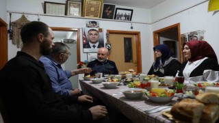 Başkan Çolakbayrakdar: Ramazanın bereketiyle çalınmadık kapı, girilmedik gönül bırakmadık