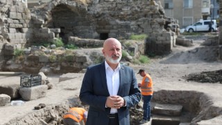 Başkan Çolakbayrakdar: Şehrimizin ilk medresesi, şehir akademisi kimliğiyle yeniden hayat bulacak