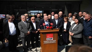 Başkan Günelin gözaltına alınmasına Kuşadasında tepki