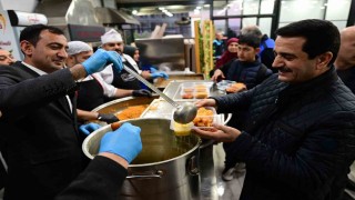 Başkan Taşkın vatandaşlarla iftar sofrasında buluştu