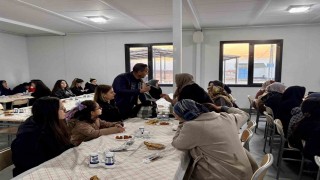 Başkanı Ulutaş, iftarda vatandaşlarla bir araya geldi