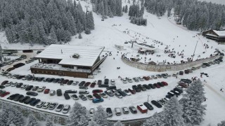 Batı Karadenizin en uzun pistine sahip Ilgaz Dağı, bayram tatilinde kayak severleri ağırlayacak
