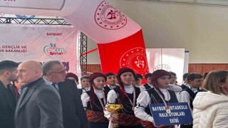 Bayburt Ortaokulu halk oyunlarında Türkiye finallerine yükseldi