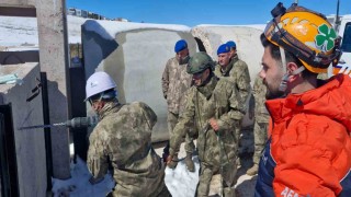 Bayburtta komandolara arama kurtarma eğitimi verildi