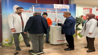 Bayburtta vatandaşlar sağlıklı yaşam ve obezite konularında bilgilendirildi