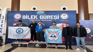 BEUNlu Dünya Şampiyonu İsmail Hacı Bekardan çifte altın madalya