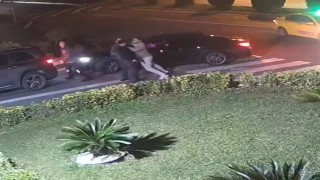 Beylikdüzünde yol verme tartışmasında silah çekti; o anlar kamerada