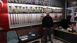 Bilardoyu aşka dönüştürdü, 150 sporcu yetiştirdi