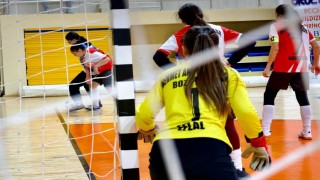 Bilecikte futsal turnuvasında madalya ve kupalar sahiplerini buldu