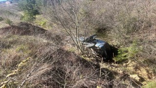 Bilecikte otomobil dereye uçtu, 1 kişi yaralandı